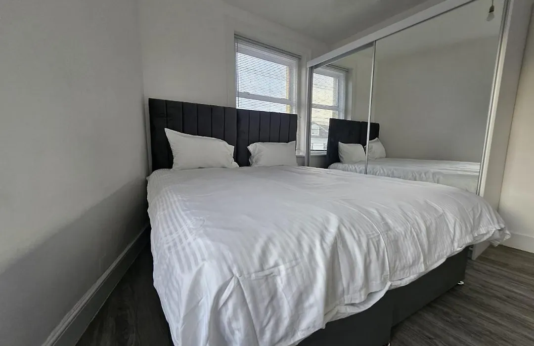 Battersea Park Apartments-1